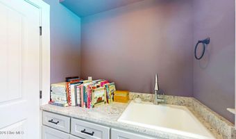 708 N Sunset St, Atkinson, NC 28421