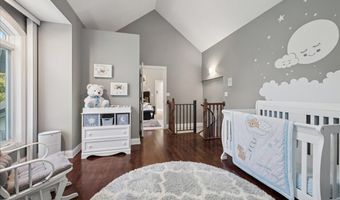 925 N River Rd, Algonquin, IL 60102