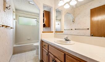 9 McKenzie Dr, Bella Vista, AR 72715