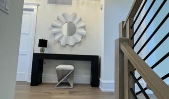 281 7th St, Avalon, NJ 08202