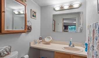 102 Captain Eames Cir 102, Ashland, MA 01721