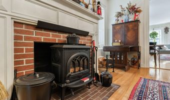 823 Washington St, Bath, ME 04530