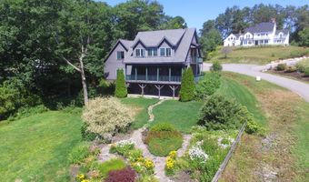 11 Treat St, Belfast, ME 04915