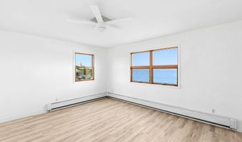 154 Shore Dr E, Amagansett, NY 11930