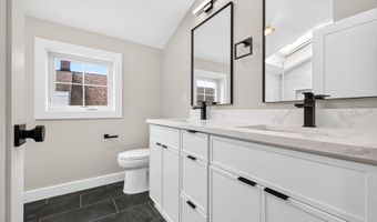 28 Amsden St 28, Arlington, MA 02474