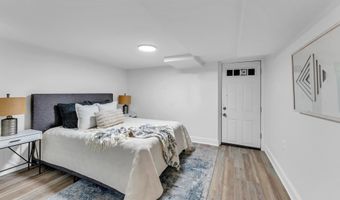 3202 MCELDERRY St, Baltimore, MD 21205