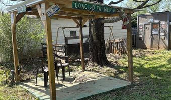 1212 Jones St, Athens, TN 37303