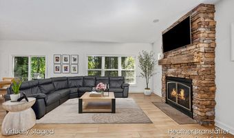 4936 W Village Trl SE, Ada, MI 49301