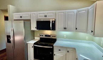 201 25th St SW, Austin, MN 55912
