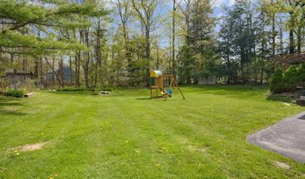 27 Smiley Ave, Winslow, ME 04901