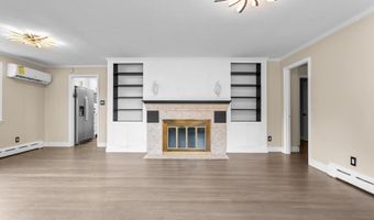 12 Homestead Pl, Branford, CT 06405