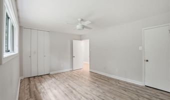 10607 KENILWORTH Ave K-202, Bethesda, MD 20814