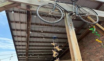 909 Main St, Adel, IA 50003