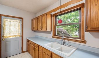 549 N Gilbert St, Ada, OH 45810
