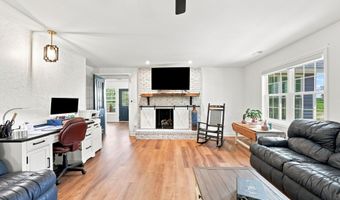 1865 Leroy Autry Rd, Autryville, NC 28318
