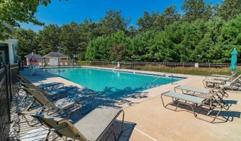 11 Salem Ct, Barnegat, NJ 08005