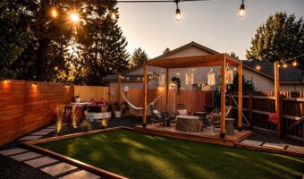 2681 NE Moonlight Dr, Bend, OR 97701