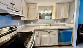 20 Annette Ln, Bella Vista, AR 72715