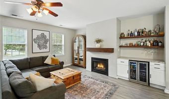 110 Camdyn Cir, Woodstock, GA 30188