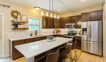 1705 Court St, Adel, IA 50003