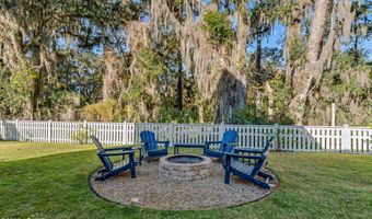 79 Bostick Cir, Beaufort, SC 29902