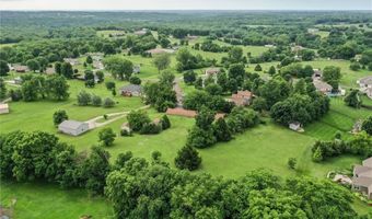 18345 Nottingham Ct, Basehor, KS 66007