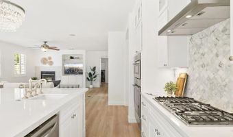 2337 Douglaston Gln, Escondido, CA 92026