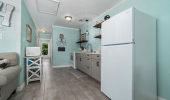 207 E Terminal Blvd, Atlantic Beach, NC 28512