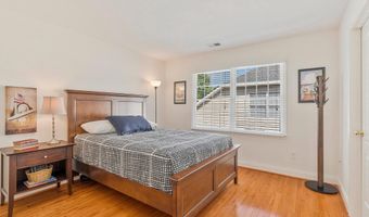 43485 FOXGROVE Ct, Ashburn, VA 20147