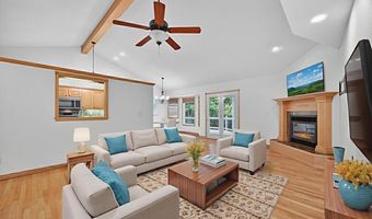 3 Matney Ln, Bella Vista, AR 72715