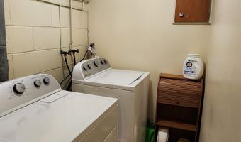 2110 Oak St, Atlantic, IA 50022