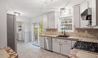 10 Farmer Ct, Albrightsville, PA 18210