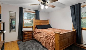 1817 S Shore Dr, Albert Lea, MN 56007