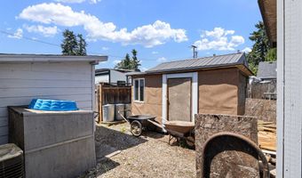 4635 DAISY St, Springfield, OR 97478