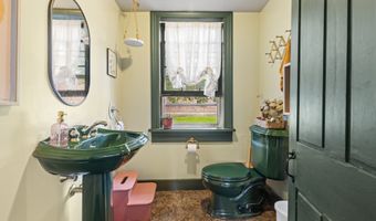31 Canterbury Rd, Brooklyn, CT 06234
