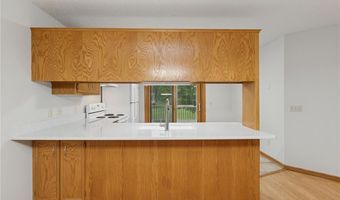 14242 Glencove Trl, Apple Valley, MN 55124