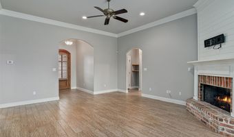 214 Roanoke Cir, Benton, LA 71006