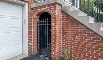 24635 KINGS CANYON Sq, Aldie, VA 20105