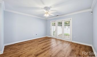 1215 Green Oaks Ln I, Charlotte, NC 28205
