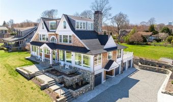 30 Walcott Ave, Jamestown, RI 02835