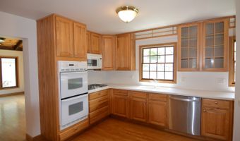 2405 E Miner St, Arlington Heights, IL 60004