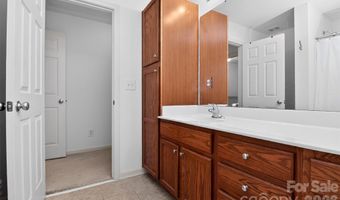 3909 Picasso Ct, Charlotte, NC 28205