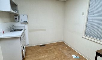 160 Wolcott St, Bristol, CT 06010