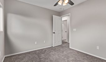 6883 S GEMSTONE Pl, Chandler, AZ 85249