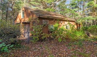 972 Reynolds Rd, Glocester, RI 02814