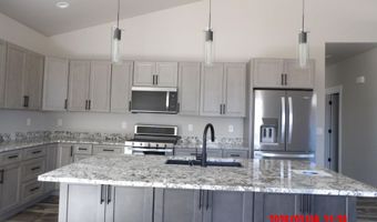 2233 Zuni Trl, Bar Nunn, WY 82601
