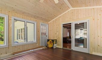 13 Holt Rd, Amherst, NH 03031