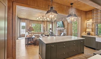 37 Holly Ln, Alexander City, AL 35010