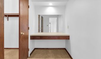 3908 SHORT HILL Dr, Allentown, PA 18104