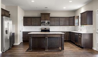 802 W RICHLAND Cir, Auburn, AL 36832